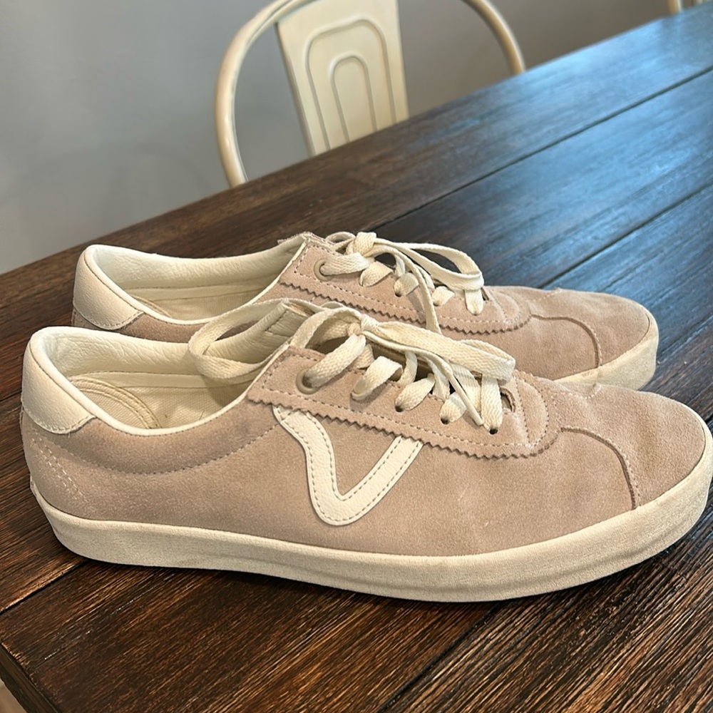 Vans Women's Sneakers in Tan and Cream
